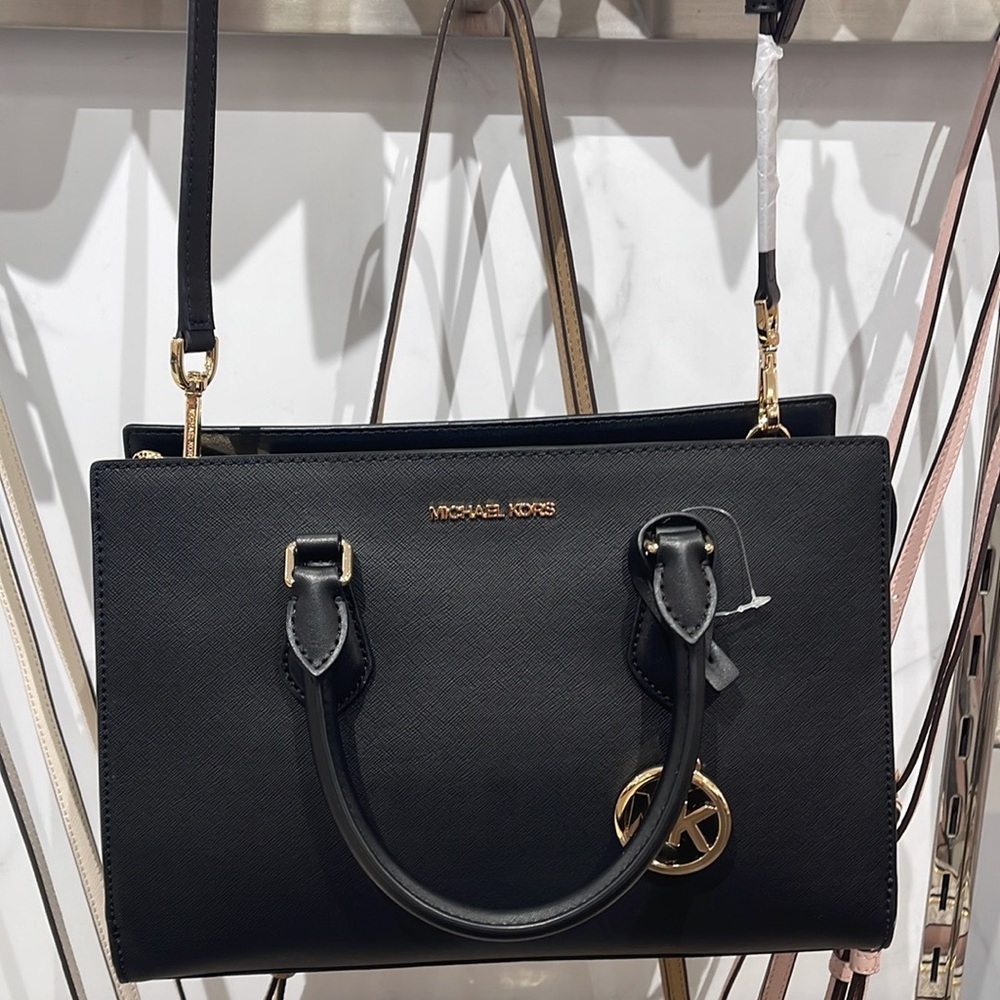 Michael Kors Sheila Medium Center Zip Satchel Crossbody Bag
NWT - Picture 1 of 16